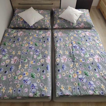 Ferienwohnung U Mna Doma Lucatin Exterior foto